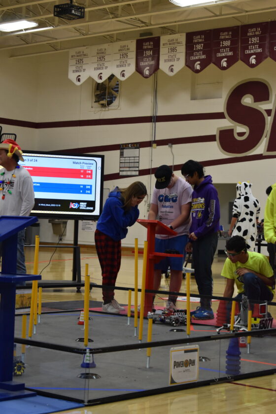 GMG robotics team competes in Grundy Center as season nears end News